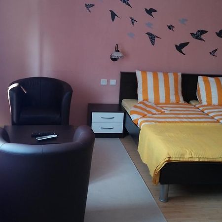 Rooms Du-Na ซาเกร็บ ภายนอก รูปภาพ